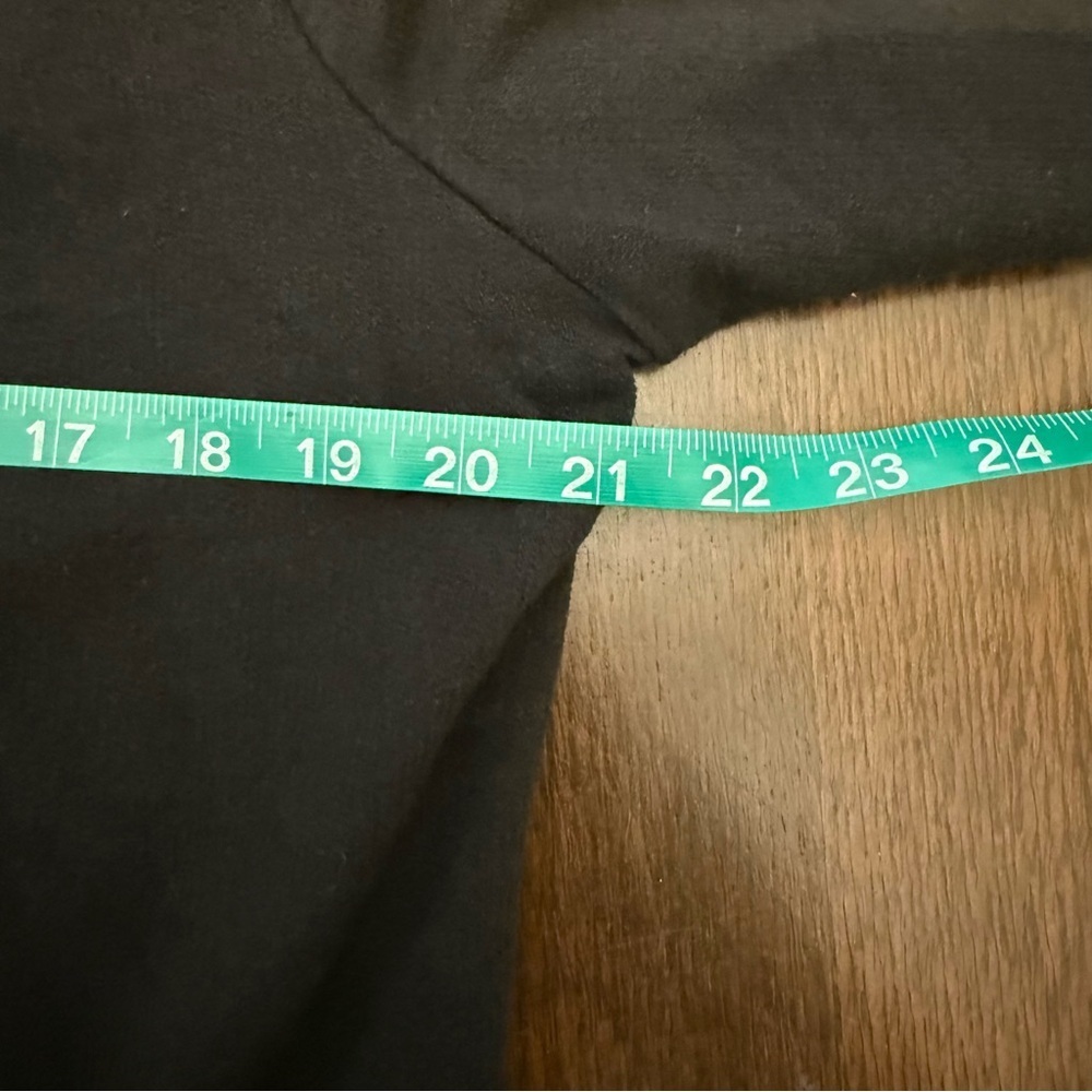 XCVI Women's Black Zip-Up long sleeve size XL Lightweight - Picture 5 of 6